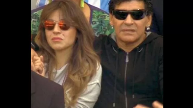 Existe un gran conflicto de dinero entre Maradona y su exposa Claudia Villafa&amp;ntilde;e (Foto: Infobae)