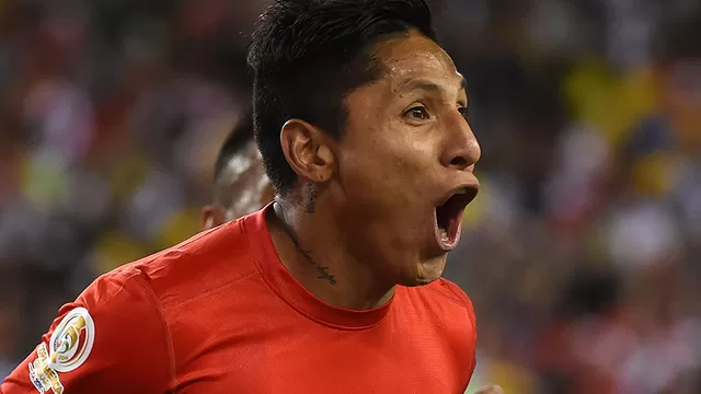 Ra&amp;uacute;l Ruid&amp;iacute;az, delantero del seleccionado peruano.-foto-1