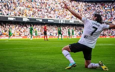 Edinson Cavani anotó un doblete en el empate 2-2 de Valencia ante Elche - Noticias de edinson-cavani