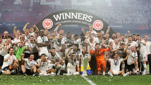 Eintracht Frankfurt se consagró campeón de la Europa League tras vencer en penales al Rangers