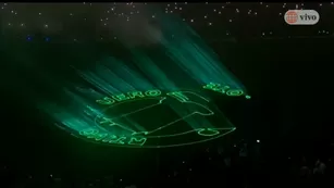 Escudos de Pesquero y Alianza Lima aparecieron en show de luces en despedida de Pizarro