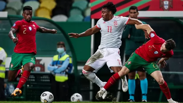 Adama Traoré intervino el miércoles en el empate 0-0 entre España y Portugal | Video: Twitter.