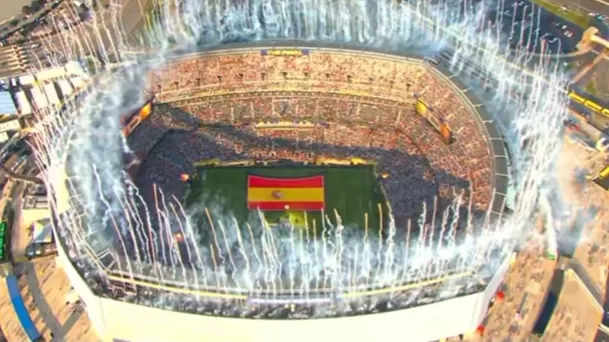 La polémica sobre los fuegos artificiales en la celebración de España por el título mundial. La polémica sobre los fuegos artificiales en la celebración de España por el título mundial.