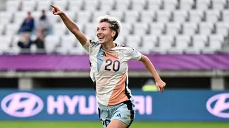 El combinado español venció 2-0 a su similar de Italia para meterse en la gran final y usted lo pudo vivir por América tvGO. | tvGO - X de SEFutbolFem