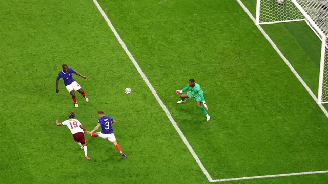 Lamine Yamal definió con mucha calidad para anotar el 3-0 de España vs Francia, pero el árbitro lo anuló / Fuente: América TV - Reuters