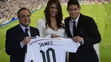 Florentino P&amp;eacute;rez junto a James y la esposa del colombiano.