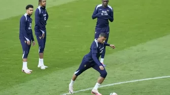 Mbappé entrena con Francia y estaría ante Países Bajos / Foto: Prensa Asociada / Video: RMC Sports