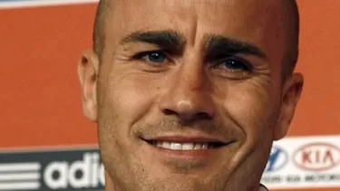 Fabio Cannavaro, condenado a 10 meses de prisión por ingresar a su casa