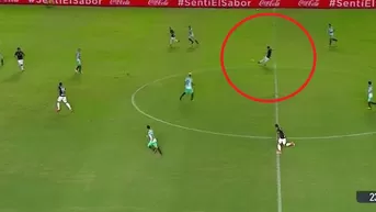 Árbitro anuló un golazo de media cancha en el fútbol argentino