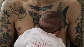 Felicidad completa: Oliver Sonne comparte fotos de su primer bebé