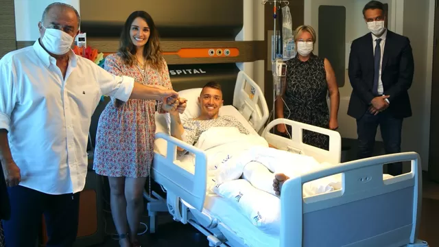 Fernando Muslera es operado con éxito tras fractura de tibia y peroné