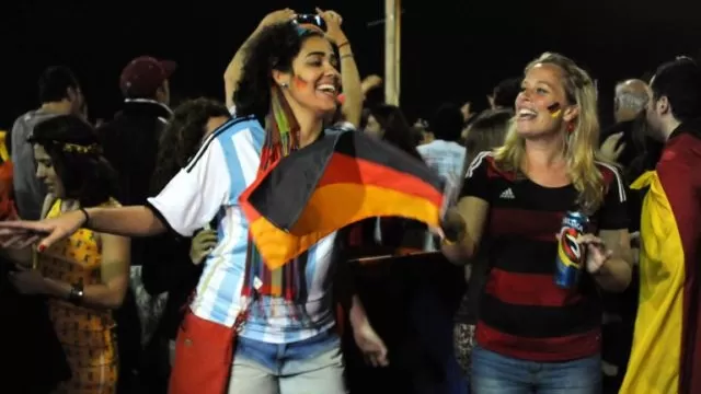 El festejo alemán y desconsuelo argentino en el Fan Fest de Río de Janiero