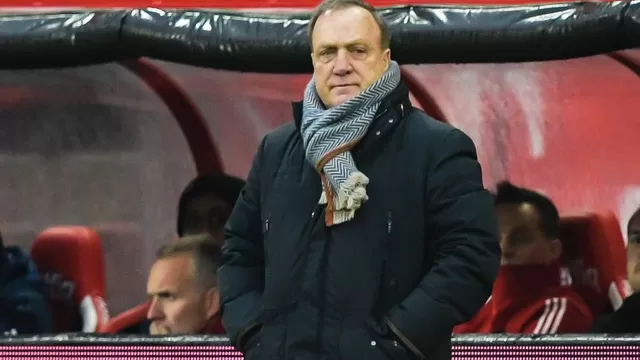 Dick Advocaat, entrenador neerlandés de 72 años. | Foto:/Video: @Feyenoord