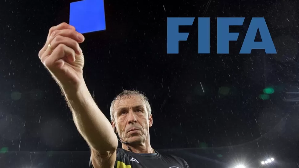 La FIFA se expresó respecto a la tarjeta azul. | Foto: www.telegraph.co.uk