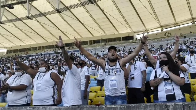 Unos 500 hinchas tuvieron acceso al Estadio Maracaná. | Foto: Globoesporte