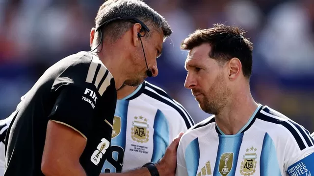 Slavko Vincic anunció su retiro del arbitraje profesional tras haber arbitrado en la final del Mundial 2026. | Reuters by Lee Smith - Video: América
