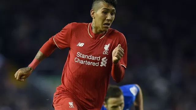 Firmino humilló a rival en triunfo de Liverpool en Europa League