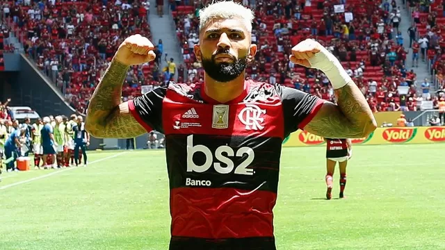 Flamengo ganó su primera Supercopa de Brasil al golear 3-0 al Paranaense