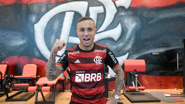 Flamengo y Benfica firmaron un acuerdo de transferencia del atacante Everton 'Cebolinha' . | Foto: Flamengo.