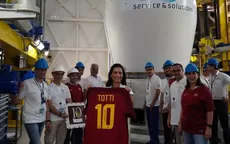 Francesco Totti: AS Roma envió su última camiseta al espacio - Noticias de francesco-totti