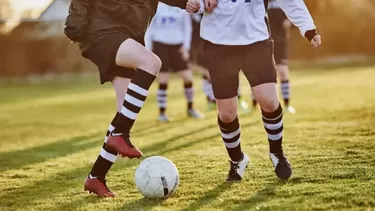 Los hechos ocurrieron tras un partido de la segunda división de distrito entre los clubes de Terville y Soetrich. | Foto: Referencial Los hechos ocurrieron tras un partido de la segunda división de distrito entre los clubes de Terville y Soetrich. | Foto: Referencial
