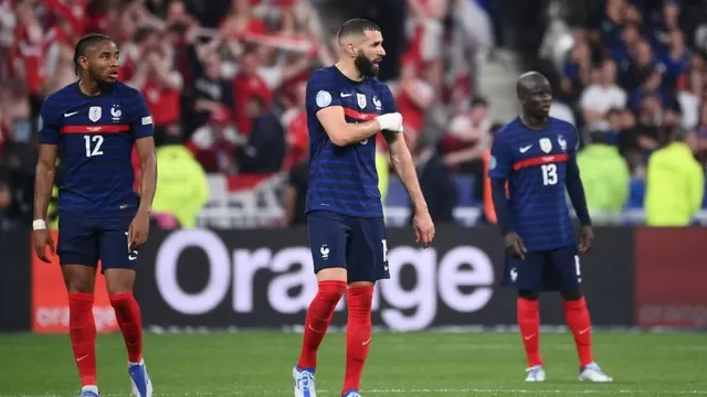 La vigente campeona del mundo tropezó en el Stade France frente a la selección danesa. | Video: ESPN