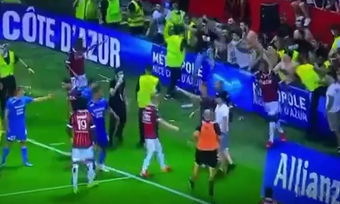 Liga suspende auxiliar de Sampaoli e pune Nice por invasão de torcida em  jogo com Olympique, futebol francês