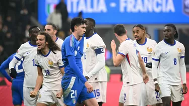 Francia clasificó en el primer lugar del grupo A2 de la UEFA Nations League. | Foto: AFP.