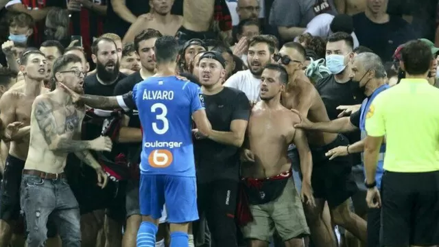 El Niza-Marsella se paralizó en el minuto 74 | Video: Fútbol en América.