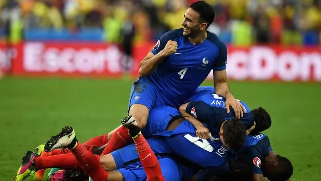 Francia superó 2-1 Rumania en el partido inaugural de la Euro 2016