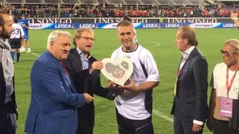 Gabriel Batistuta volvió al fútbol y ya es ciudadano ilustre en Florencia