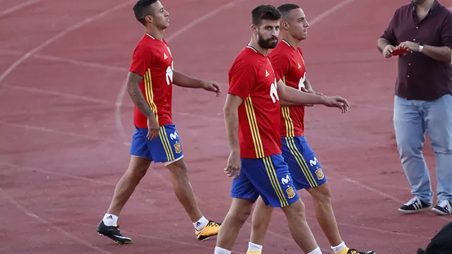 Gerard Piqué fue recibido con insultos en los entrenamientos de España