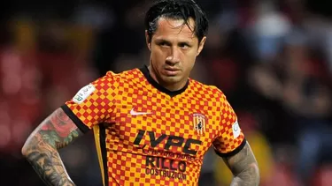 Lapadula fuera de la pretemporada del Benevento. | Foto: @bncalcio