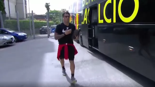 Gianluca Lapadula llegó bailando al estadio donde Benevento enfrentará al Pisa
