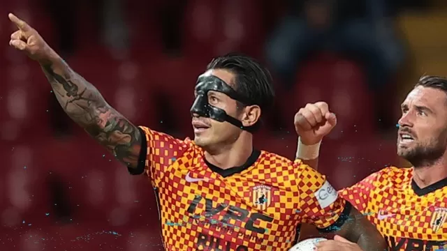 Gianluca Lapadula marcó un hat-trick en goleada del Benevento por la Serie B
