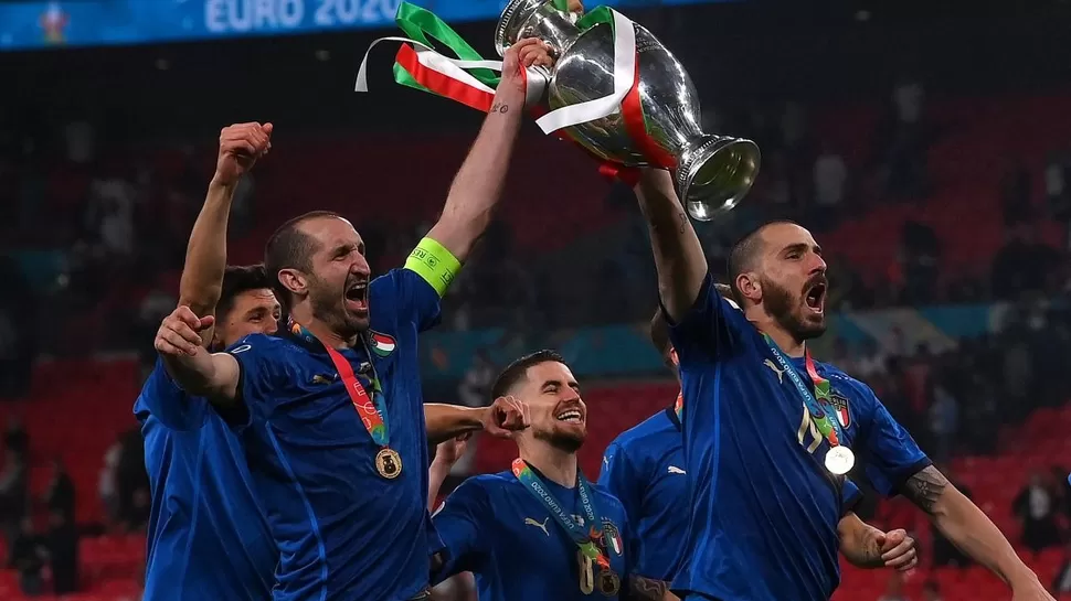 Giorgio Chiellini conquistó la Eurocopa 2021. | Foto: AFP