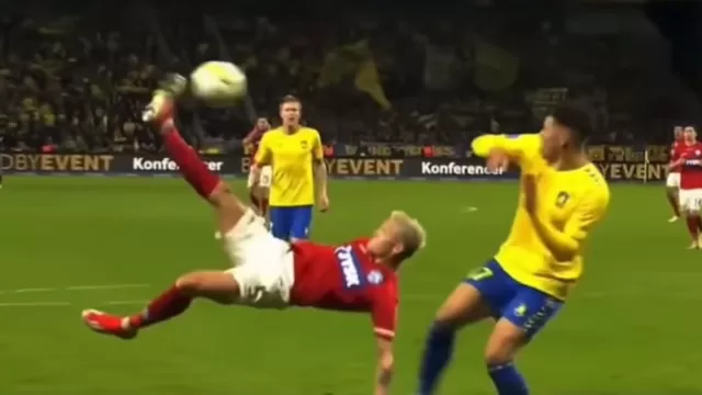 Oliver Sonne anotó un tanto de chalaca en el encuentro contra Brøndby IF / Video: América Deportes