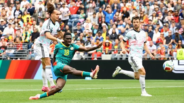 Sarr marcó el 2-0 de Senegal ante Bélgica. (Video: América TV / Foto: Reuters by Albert Gea)