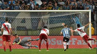 River marcó en los minutos finales el tanto de la clasificación