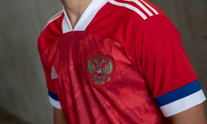 Padre fage encuesta Actriz Adidas suspende su contrato de patrocinio con la Federación Rusa de Fútbol  | América Deportes
