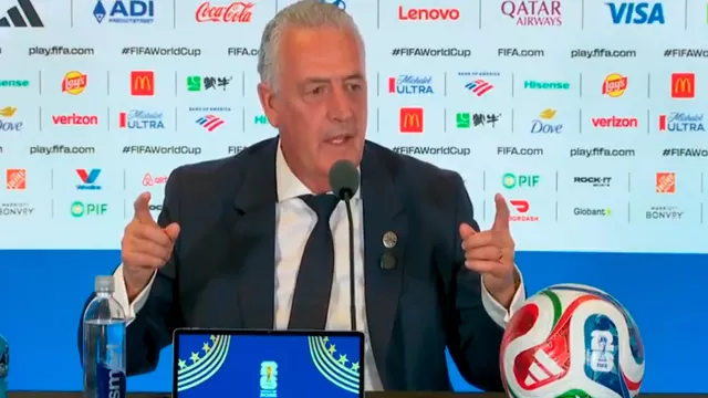 Gustavo Alfaro se pronunció tras triunfo de Paraguay ante Alemania / Foto: DSports