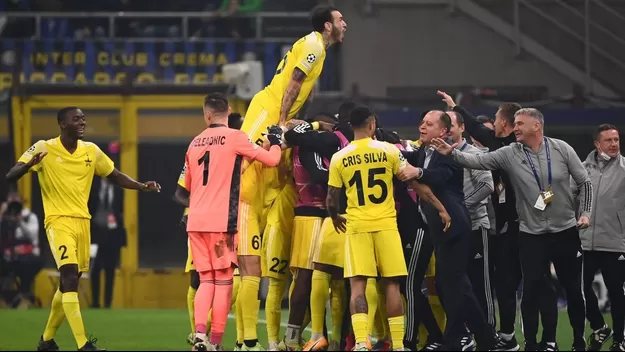 Gustavo Dulanto celebró: Thill le marcó al Inter sensacional gol de tiro libre