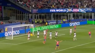 John McGinn anotó el gol del 1-0 de Escocia ante Haití en Boston. 