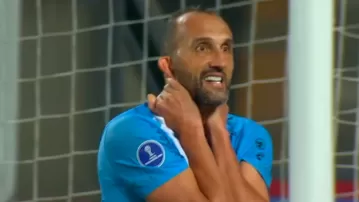 Hernán Barcos no lo podía creer: el INCREÍBLE gol que falló Sporting Cristal ante Bragantino