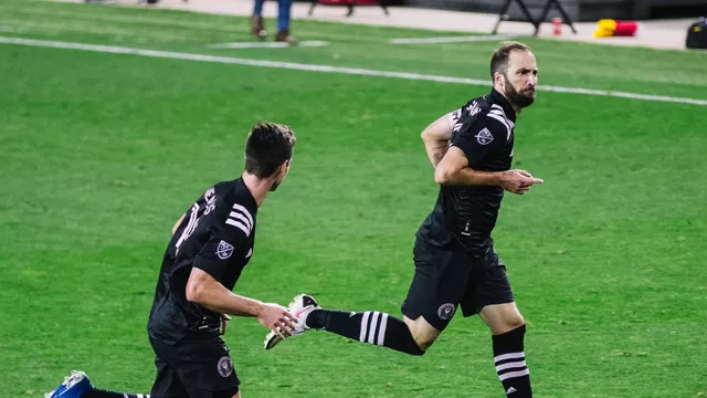 Revive aquí el golazo de Higuaín | Video: MLS.