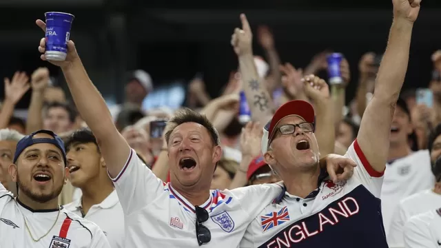 Los hinchas han bebido más de lo normal en su estadía en Dallas. Foto: EFE / Video: América