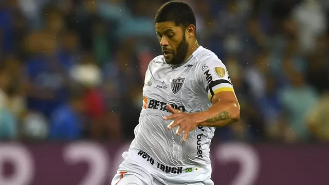 Hulk falló penal y Atlético Mineiro no pudo vencer a Emelec en Ecuador