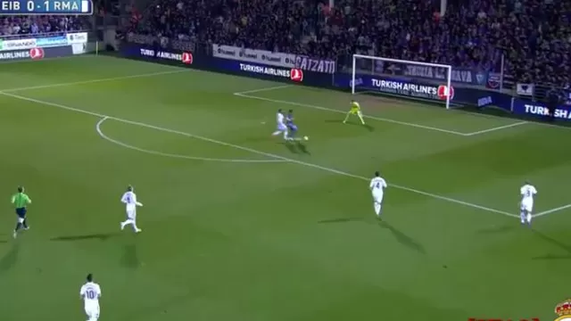 Iker Casillas y una genial atajada que recordó sus mejores momentos