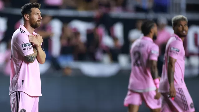 Messi anotó un doblete y la dio la clasificación al Inter Miami. | Video: Apple TV.