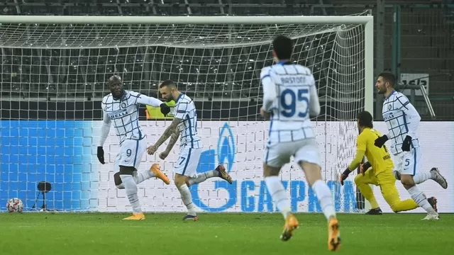 Lukaku marcó un doblete en el triunfo del Inter. | Foto: AFP